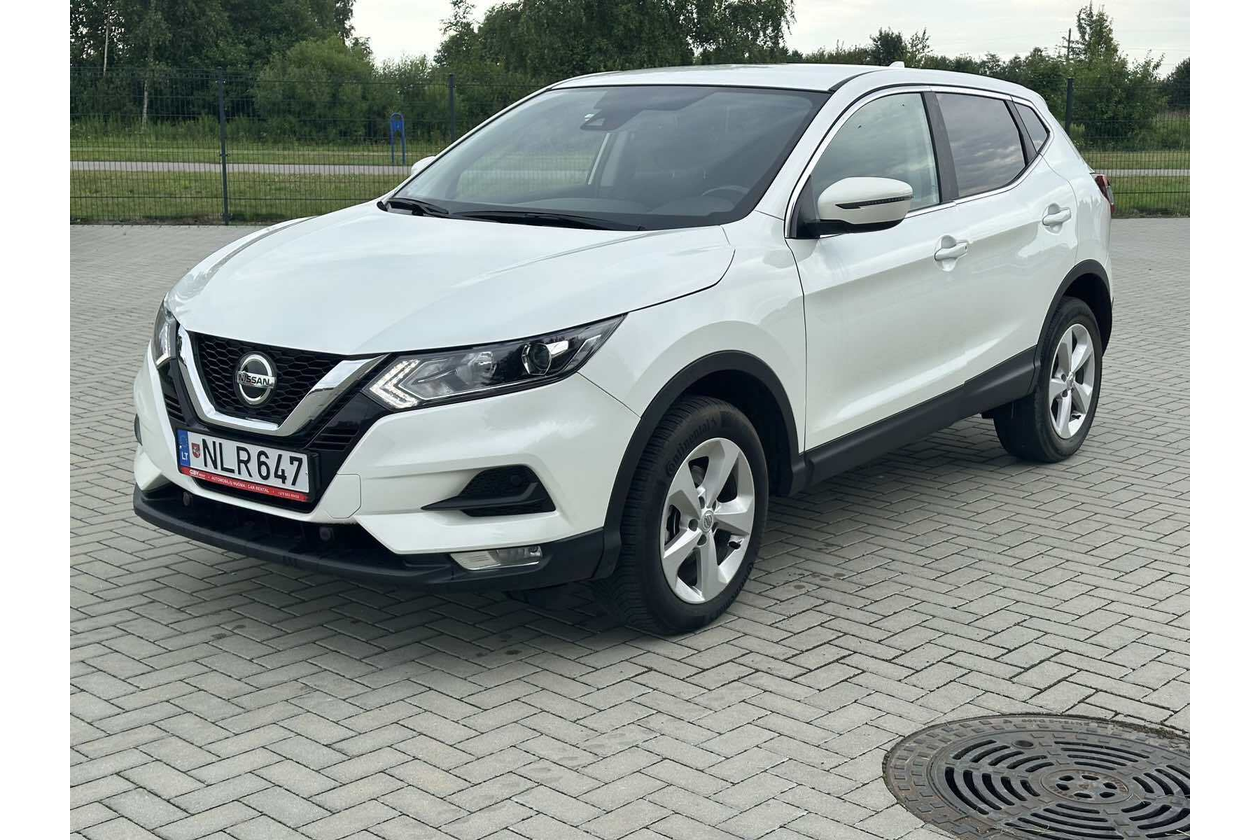 Nissan Qashqai car rental