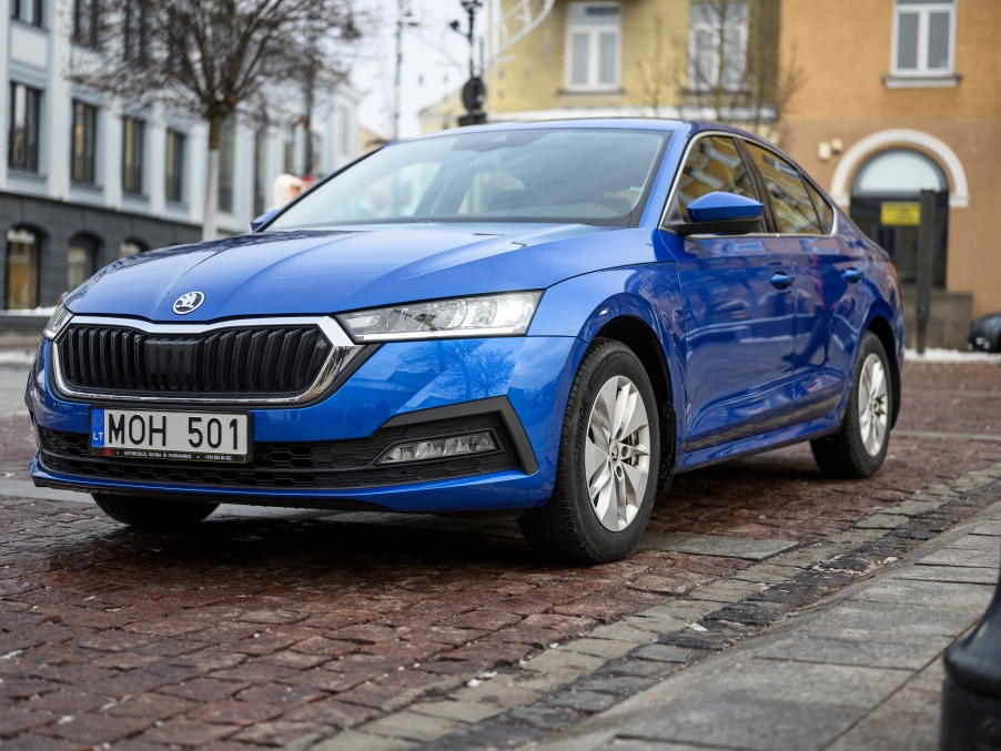 sedan car rental palanga airport