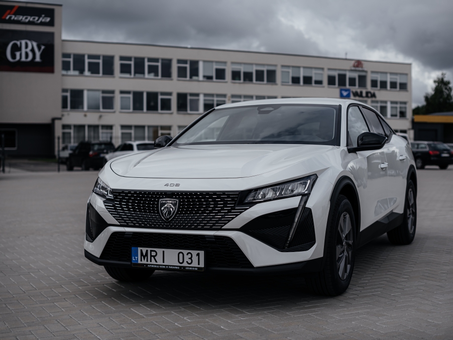 4 door car for rent in palanga airport