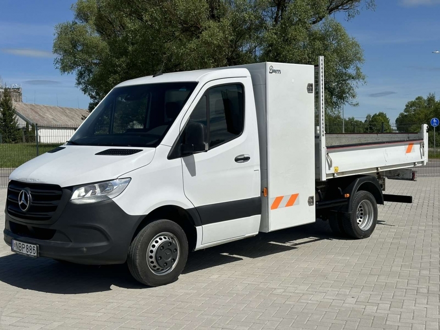 dump truck for rent in taurage