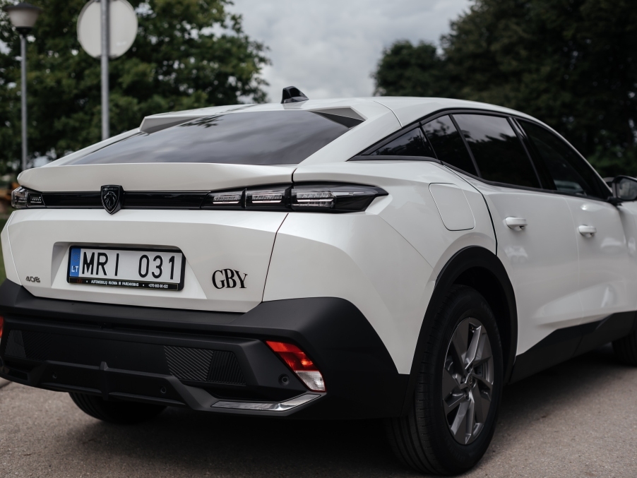 hybrid cars for rent in Vilnius