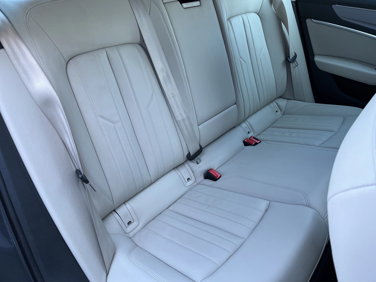 Audi A6 C8